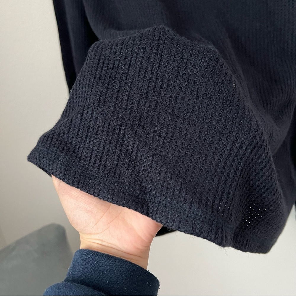 Gibson Look Navy V-neck long sleeve top - Picture 5 of 10